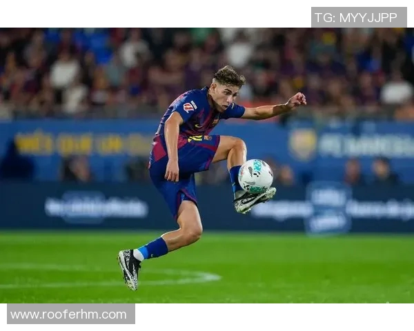 巴伦西亚与巴萨精彩对决赛后评论分析与球迷反响总结